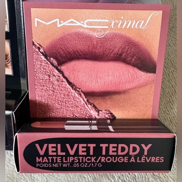 MAC Mini Makeup Set with Cosmetic Bag, NEW! - Picture 5 of 14